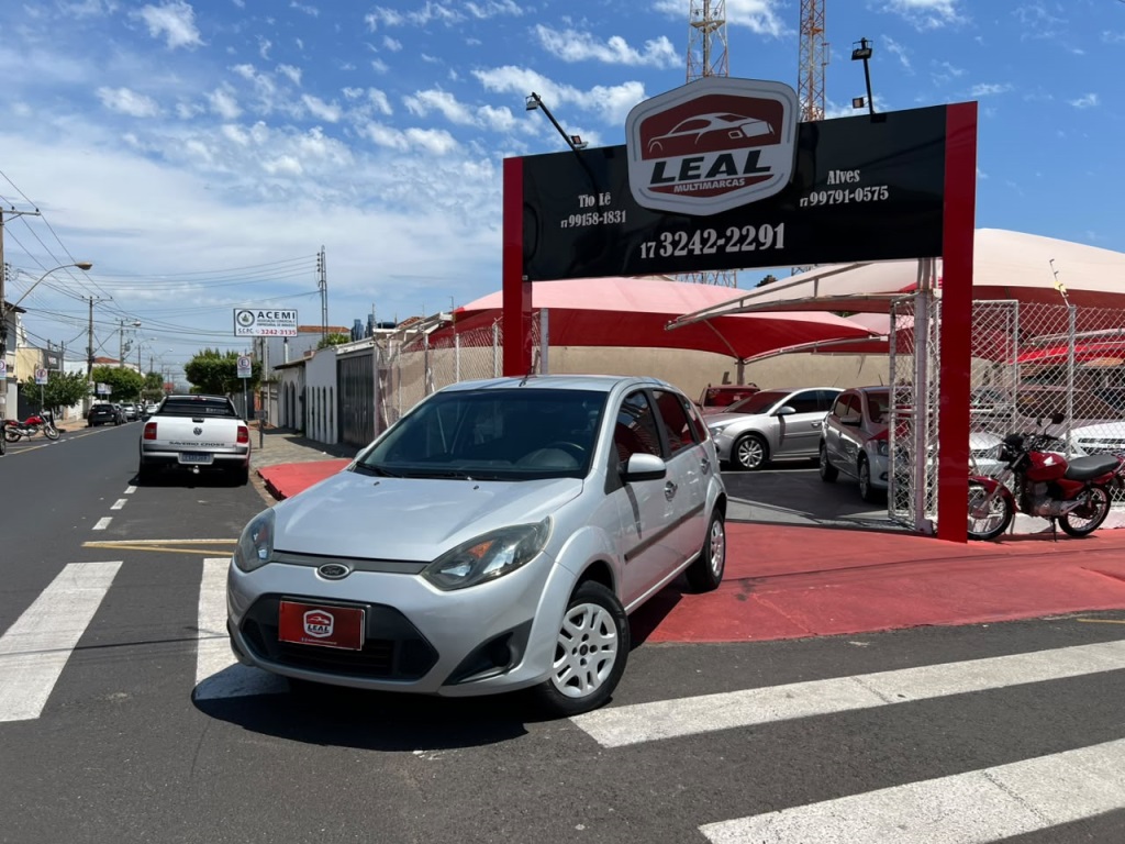 FORD FIESTA 1.0 ROCAM HATCH 8V FLEX 4P MANUAL