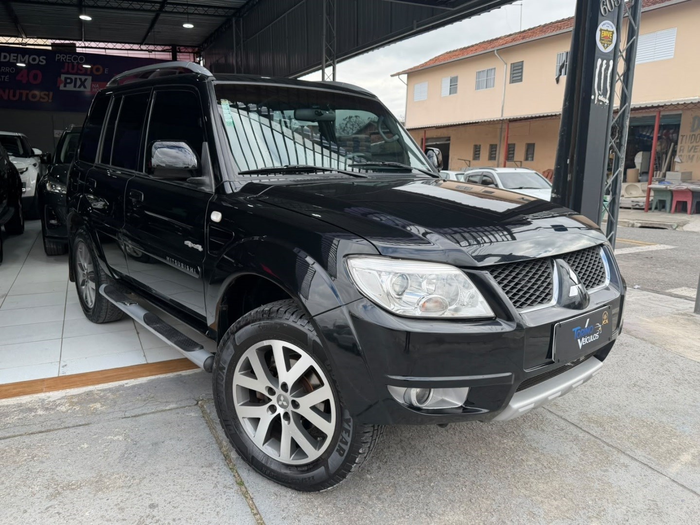 MITSUBISHI PAJERO TR4