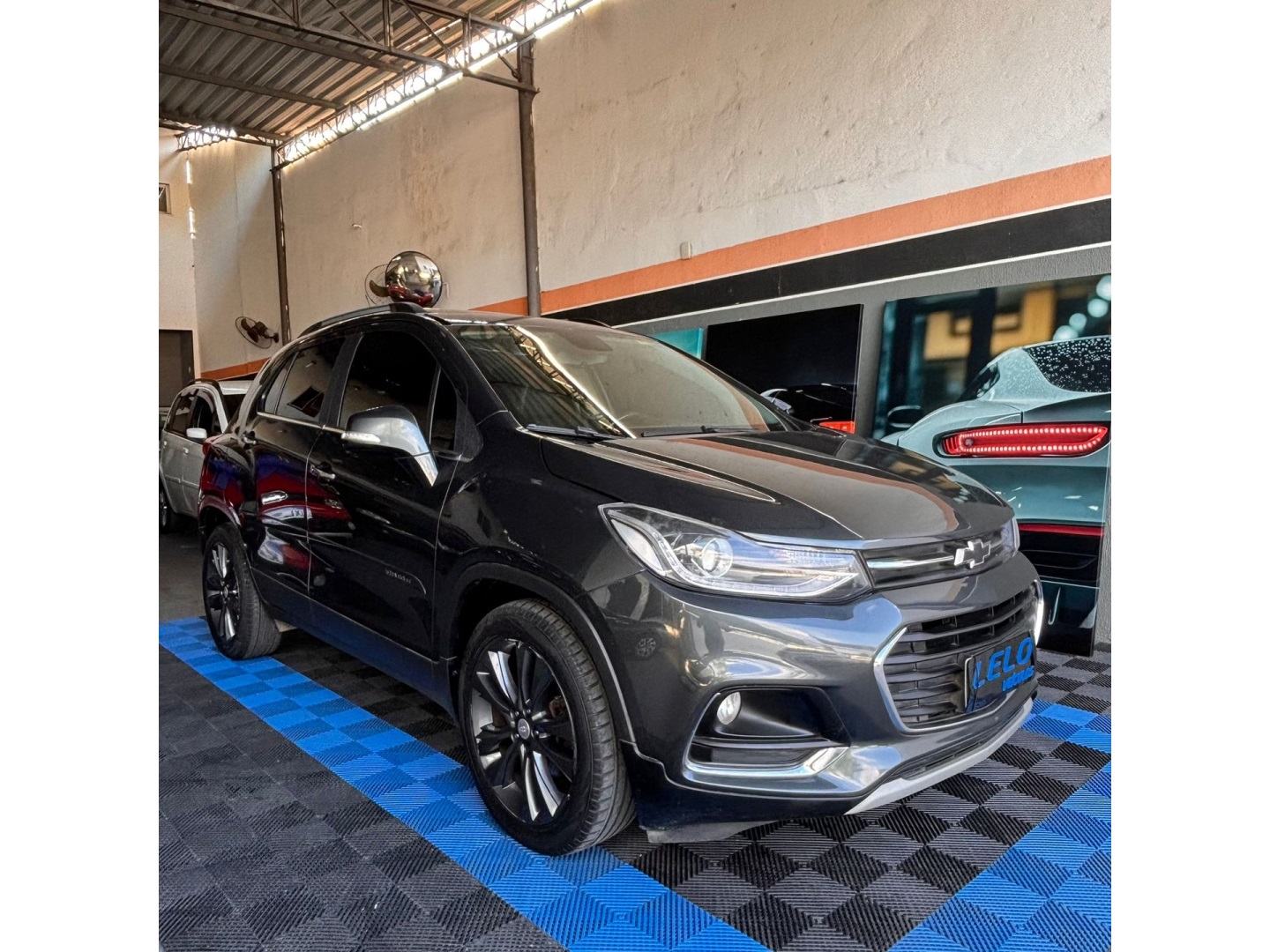 CHEVROLET TRACKER