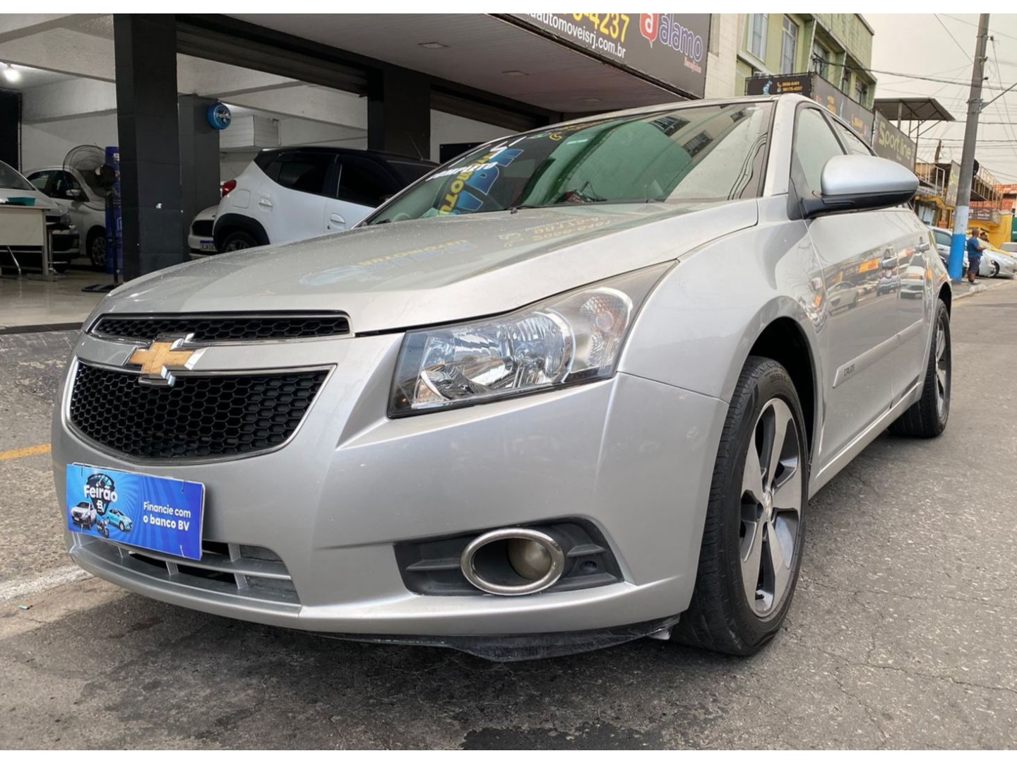 Seminovos RJ: CHEVROLET ONIX 2019 - 1.0 MPFI JOY 8V FLEX 4P MANUAL - R$  50.900,00